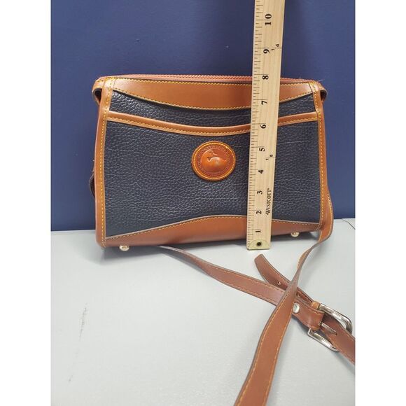 Vintage Dooney & Bourke Crossbody Purse/Bag Womens Navy‎ Brown Pebble Leather - Picture 13 of 16